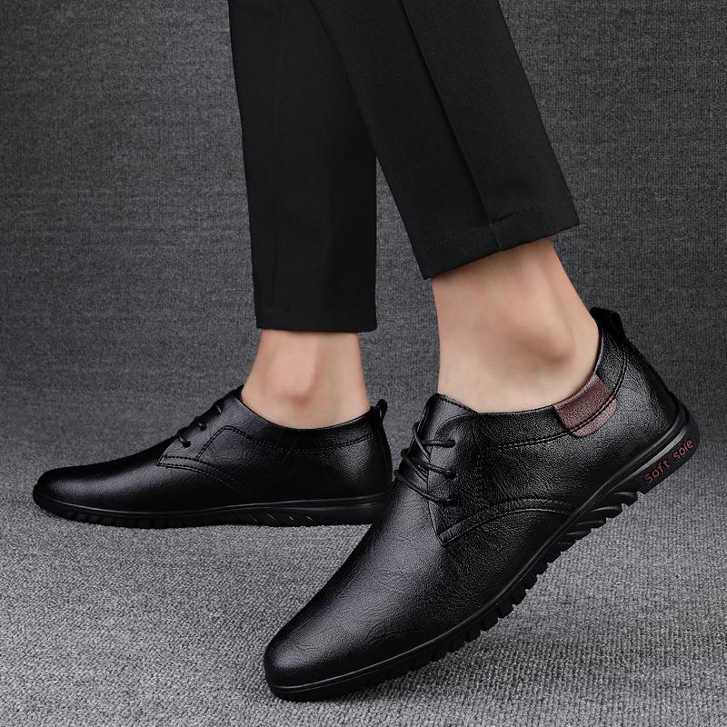 New 2024 Men Dress Shoes Genuine Leather Breathable Middle Aged Business Round Toe Wedding Footwear Male Flat