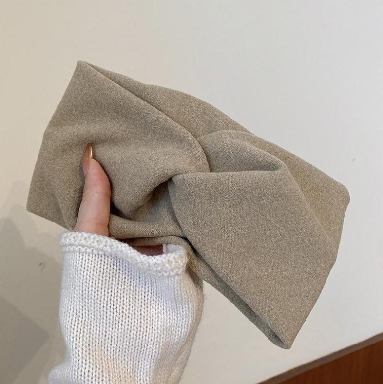 Korean Style Elegant Soft Hair Band Wide Headband Simple Knitted Hair Accessories for Daily Use Gentle HairTie