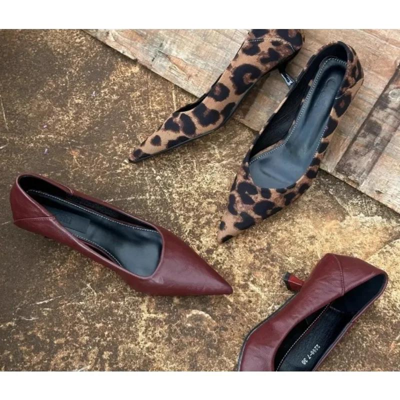 

Мода 2025 Женские Сексуальные Туфли на Высоком Каблуке Бургунди Обнаженные Лодочки Стриптизер Шпильки Глянцевая Кожа Свадебные Свадебные Качественные Красные Туфли 34 вино красного