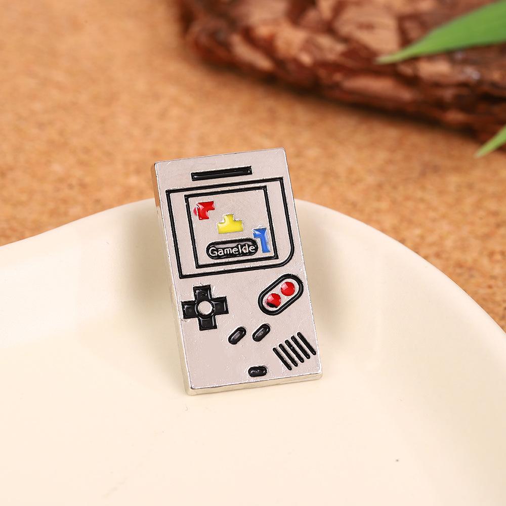 Tetris game console brooch high-end sense light luxury pin jewelry versatile clothing