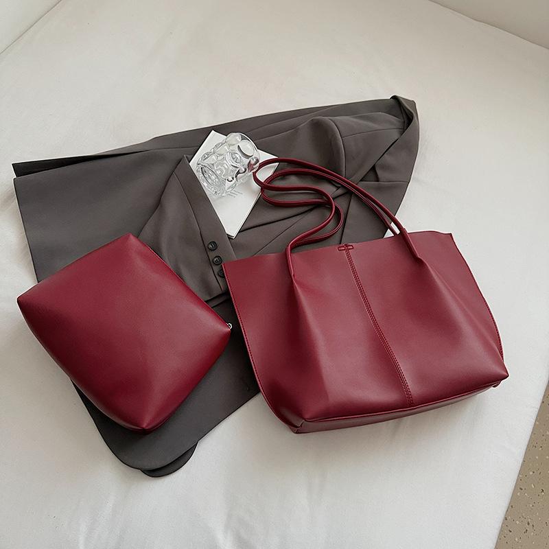 Retro bag women's large capacity 2025 new autumn and winter versatile shoulder underarm bag casual work commuter tote bag