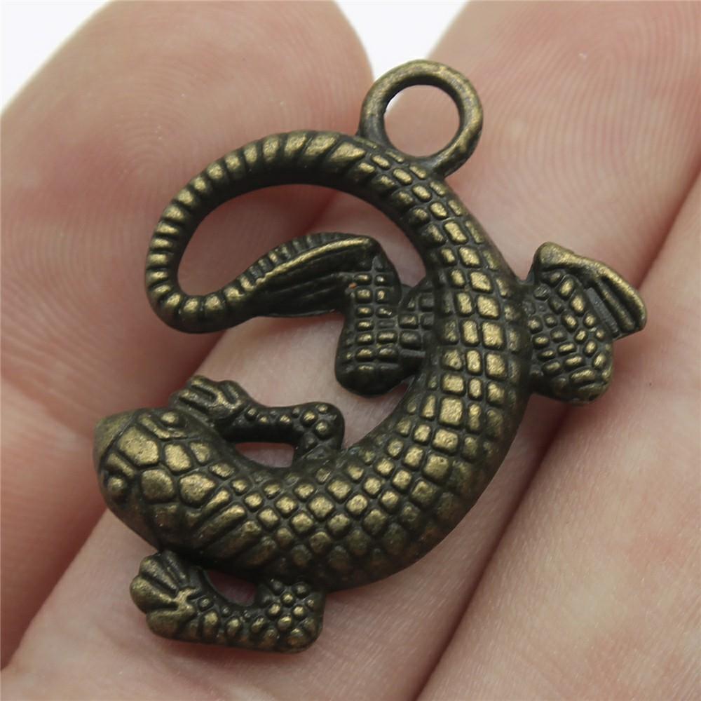 10pcs Charms Chameleon Gecko House Lizard Handmade Craft Pendant Making Vintage Tibetan Bronze Silver Color DIY For Necklace