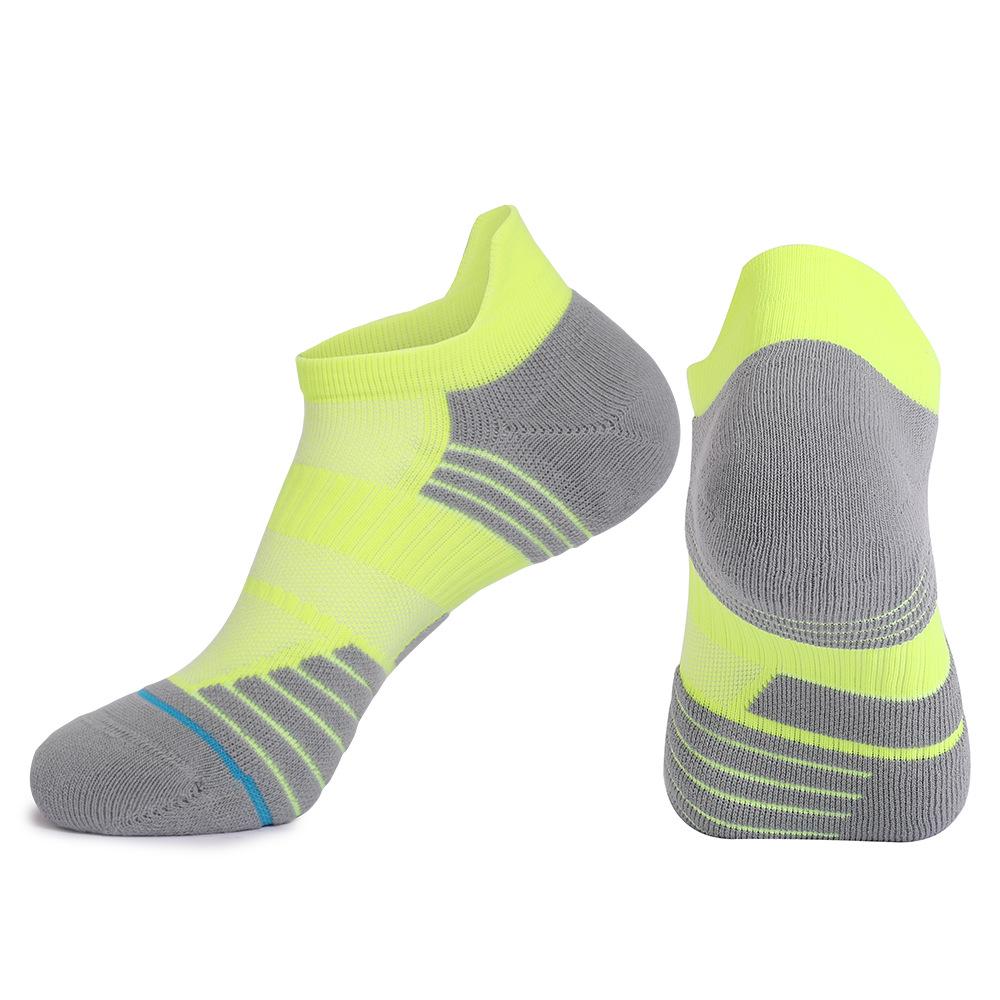

Coolmax Unisex Sports Socks: Non-slip, Breathable, Pure Cotton, Short Tube for Basketball, Running, & Badminton. One Size