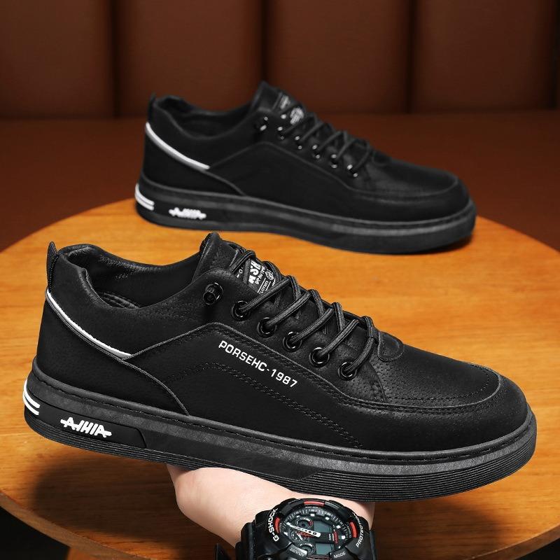 Spring Men's Shoes New Breathable Construction Site Working Men Trendy Versatile Non-slip Sports Casual Board Shoes Men