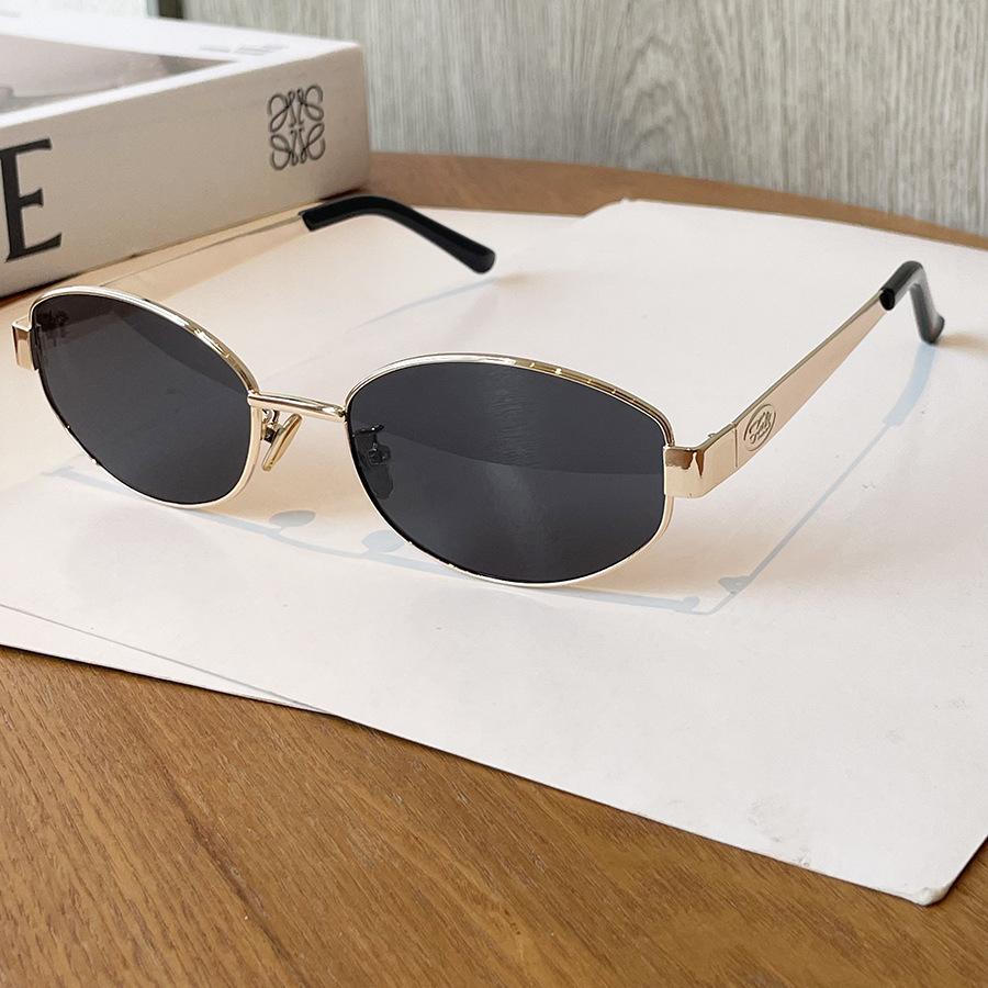 Old Money Stil Sonnenbrille Damen Foto Temperament Retro Oval Sonnenbrille Herren Hongkong Stil Metallrahmen Trend