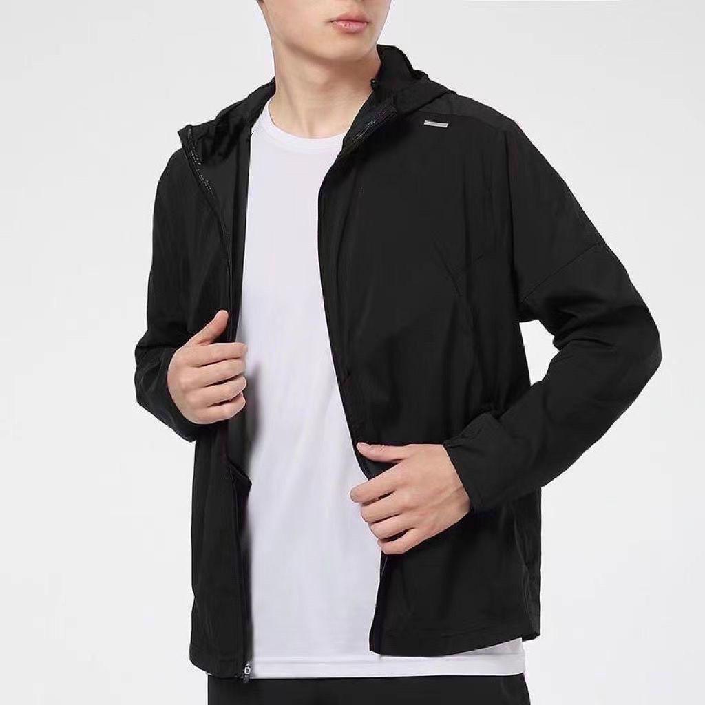 Schnelltrocknende Windjacke mit Kapuze für Herren: Vielseitige Sonnenschutzjacke für Outdoor & Fitness