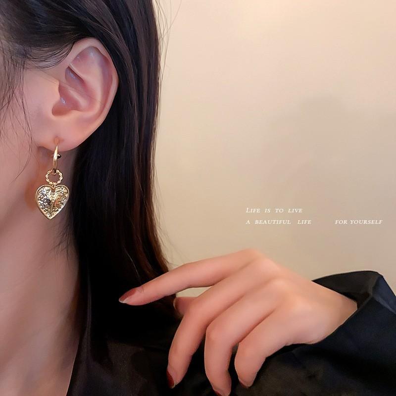 Sweet and versatile double love earrings, Dongdaemun fashion personalized earrings, simple one two-wear earrings