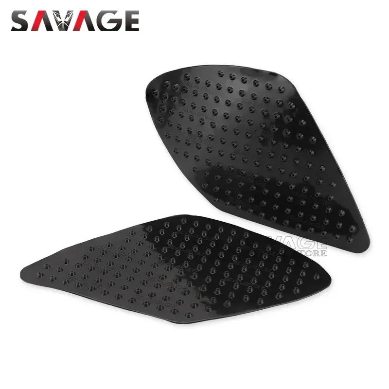 For SUZUKI GSR 600 GSXR 1000 K7 HAYAB GSX1300R Motorcycle Tank Pads Sticker Side Decal Gas Knee Grip Protector Traction Pad