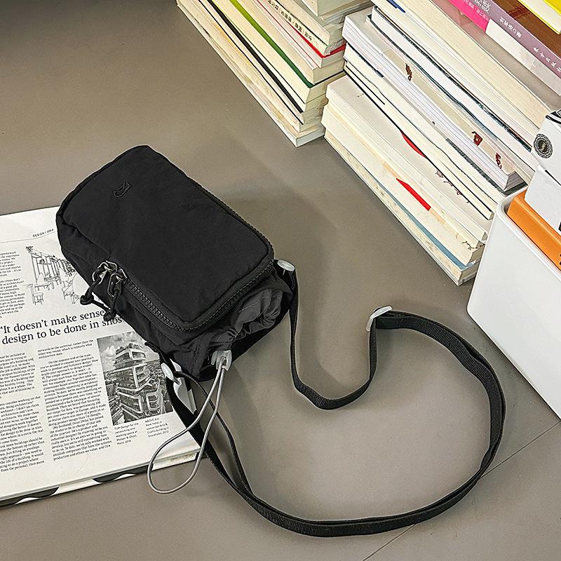Outdoor Portable Water Cup Bag Crossbody Multifunctional Travel Waterproof Kettle Bag Water Cup Bag Large Capacity Sports Storage Bag