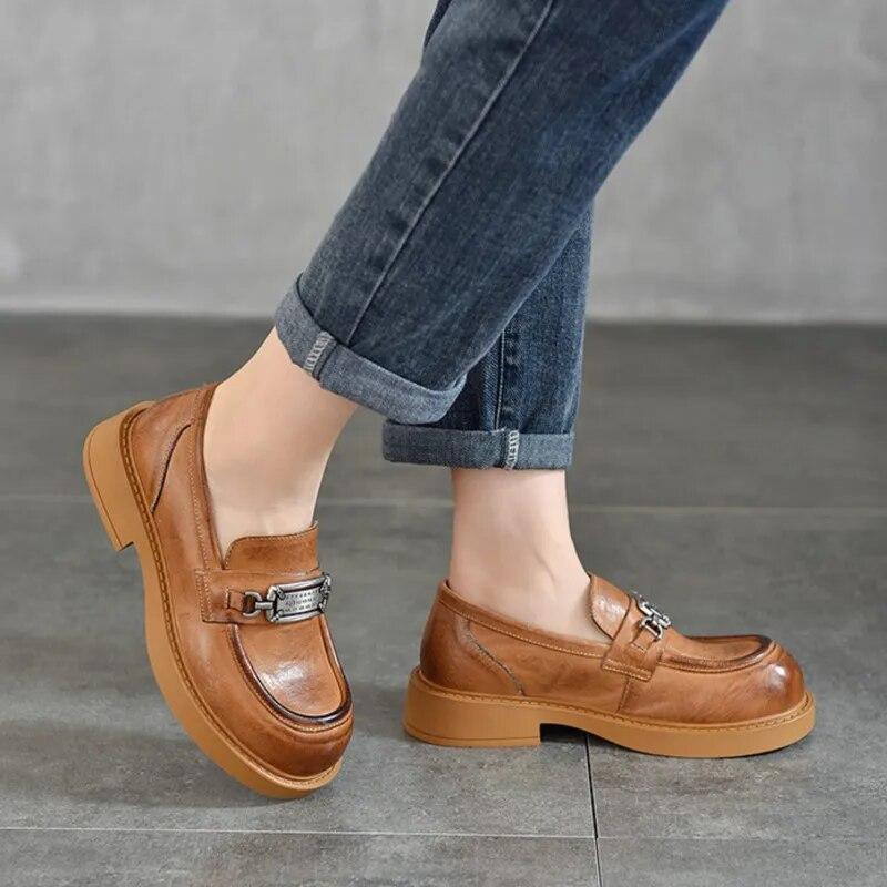 Johnature Metallspenne Loafers ekte skinn Pumps Britiske allsidig rund tå lavhæl damesko