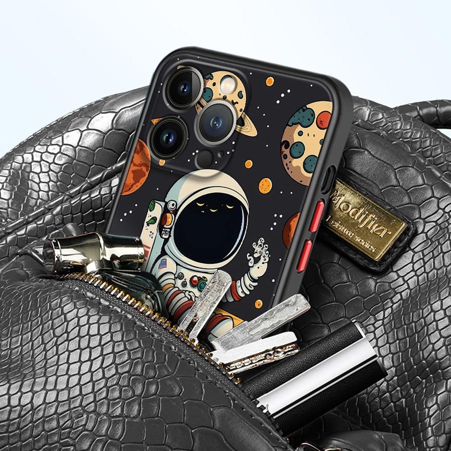 Cartoon Astronaut Phone Case for iPhone 16 11Pro 13 Mini 7 8 Plus XS Max SE XR 14 Pro 15Pro 12 Matte Cover