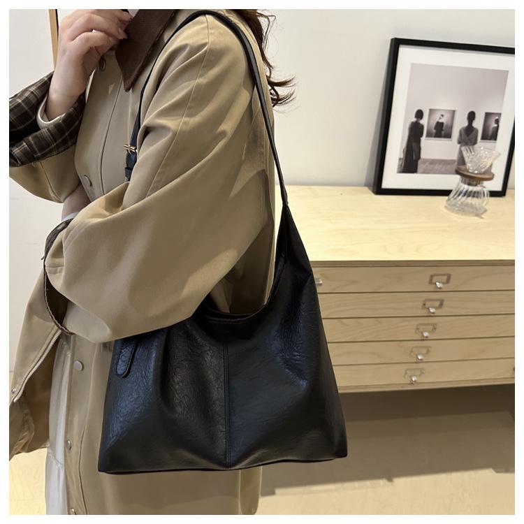 Simple Style Faux Leather Tote Bag for Women Large Capacity Bucket Shoulder Handbag