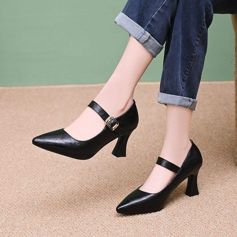 Guofeng soft-soled high-heeled shoes for women's autumn new Xiaoxiangfeng temperament pointed head shallow mouth word with thick heel single shoes