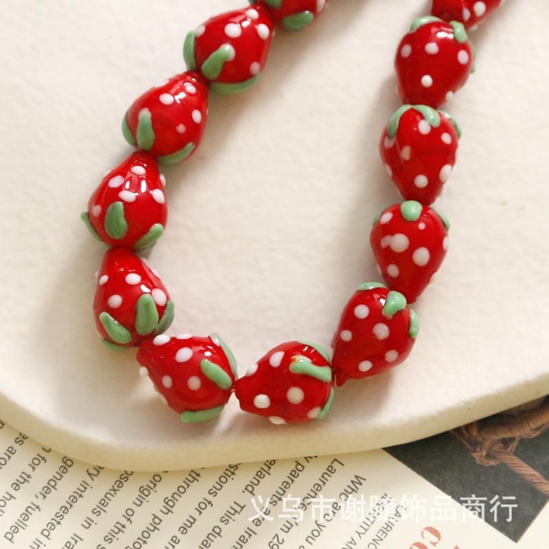 

Девочки Сердце Милый Клубника Малина Стекло Стекло Бисером Сделай сам Прямое Отверстие Ручная работа Аксессуары для серег Аксессуары Материалы 1pcs красный