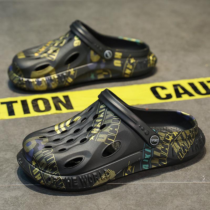 

Coconut hole shoes camouflage new sandals men s beach shoes go out baotou garden casual student sandals 39-40 чорний