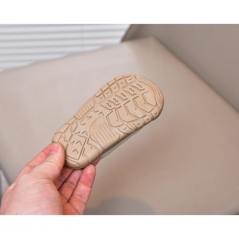 Anti-Collision Baby Shoes, Minimalist Girls' Closed-Toe Sandals, Walking Shoes, Infant Soft-Sole Summer Versatile Footwear.