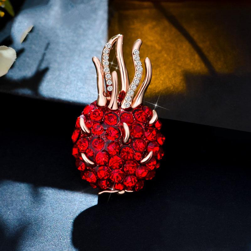 Creative Dragon Fruit Brooch: Cute Japanese Style, Simple Korean-Inspired Corsage Pin, Perfect for Adding a Touch of Unique Charm To Any Outfit.