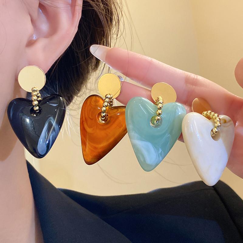 Bohemian Heart Shaped Beaded Earrings and Pendant Clavicle Chain Fashion Jewelry for Women Holiday Gift Idea