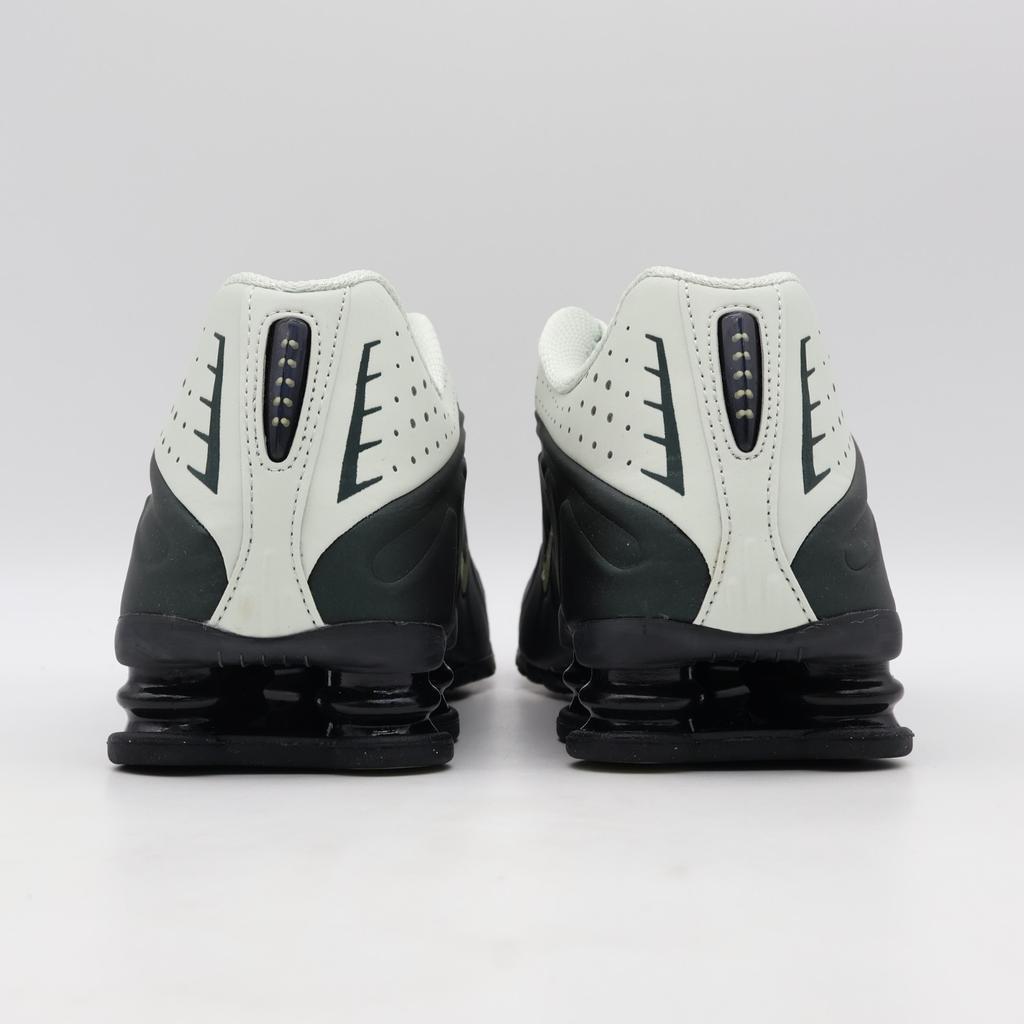 HQ1988-300 Nike Shox R4 Black Spruce Spruce Aura Black Olive Aura (Men's)