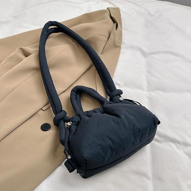 

Жіночі м які сумки через плече Маленька пухова бавовняна нейлонова сумка через плече Міні-жіночі сумочки Модний дизайнер