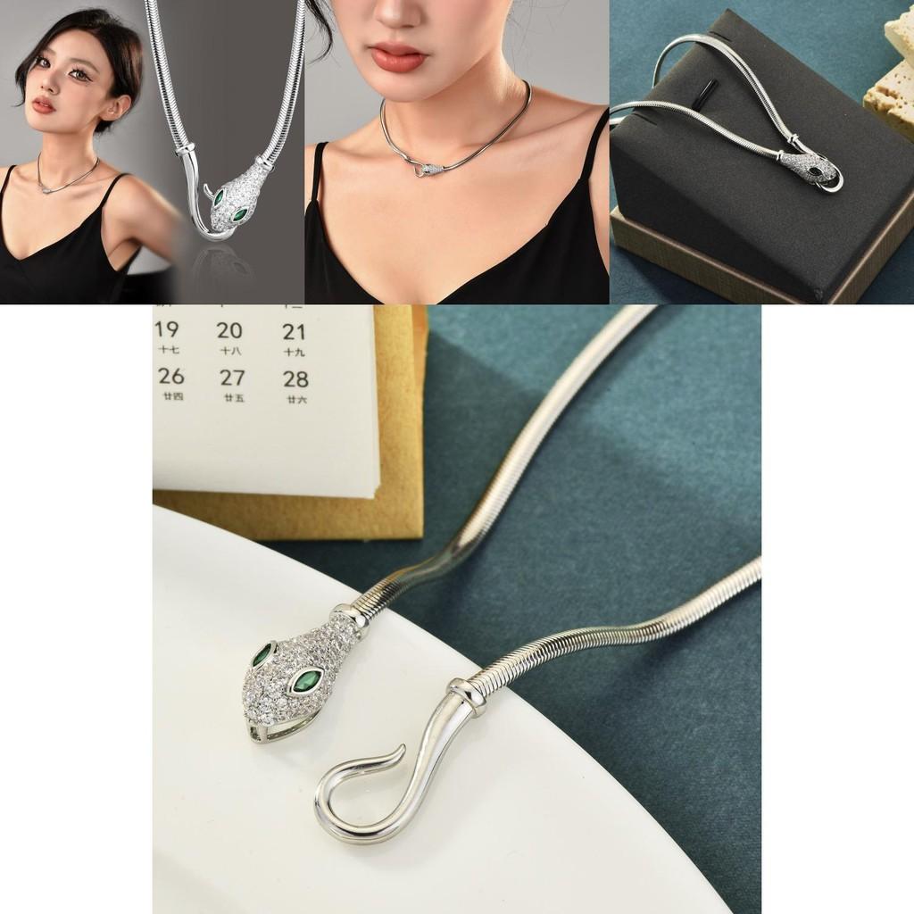 Snake Bone Statement Chain Necklace For Women With Dazzling Rhinestone Accents And Adjustable Length For Personalized Style