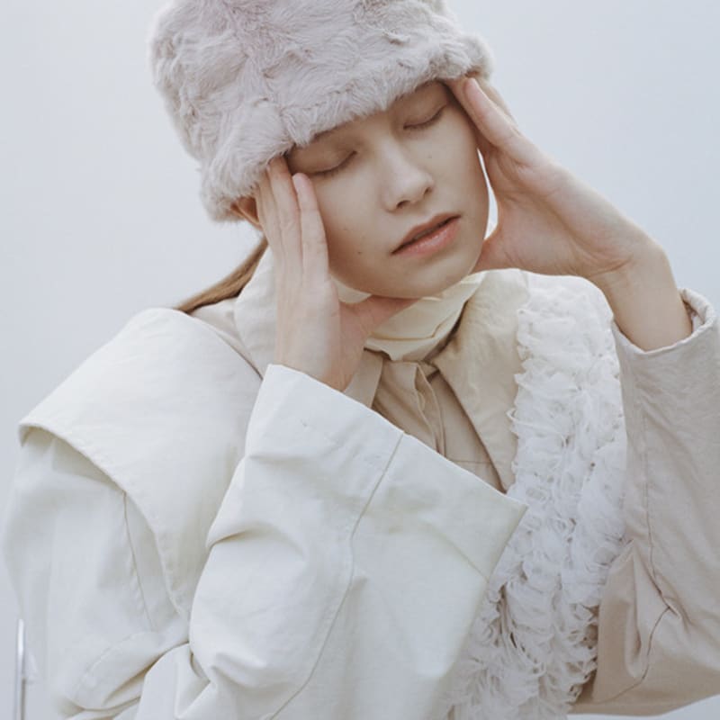 

AWESOME NEEDS LOW LAMPSHADE HAT_BEIGE FREE