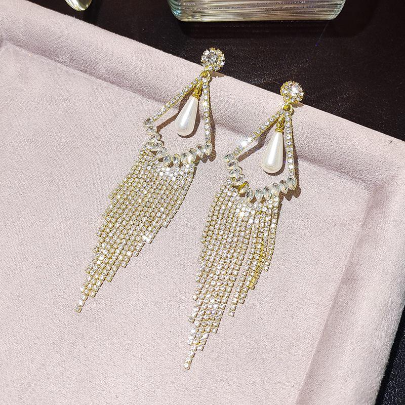 Elegant Tassel Long Earrings: European & American Fashion, High-End Prom & Evening Goddess Style.