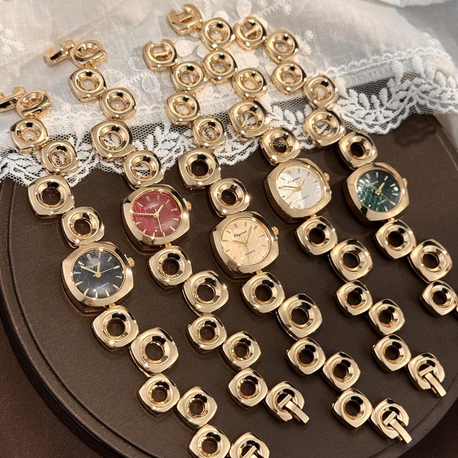 Irregular Bracelet Watch Niche High-end Sense Light Luxury Square Round European and American Women's Quartz Watch
