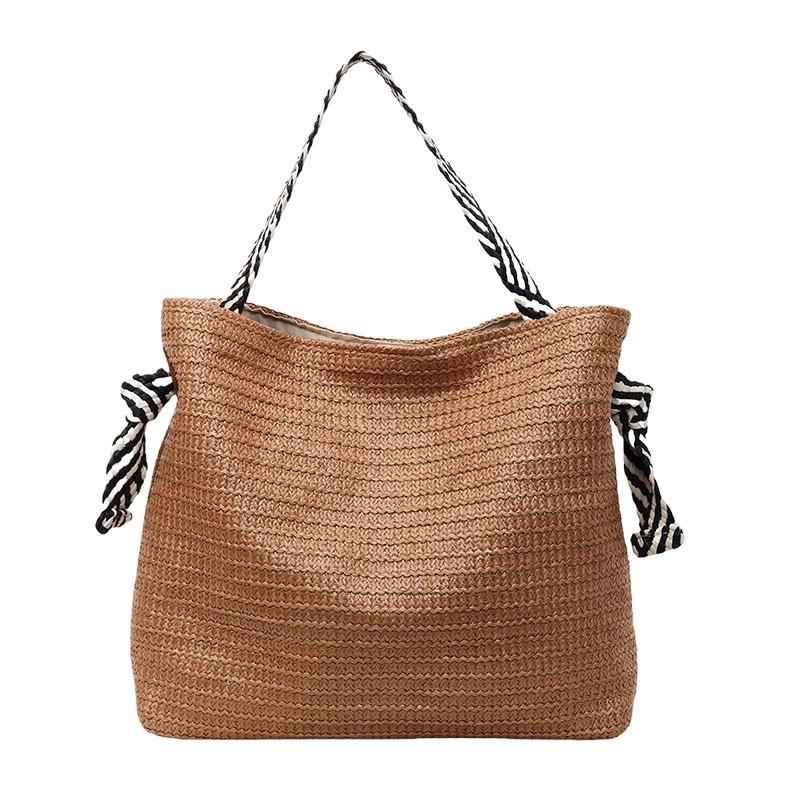 A Laid-back Single-shoulder Casual Grass-woven Beach Bag for Women A Versatile Commuter Underarm Bag