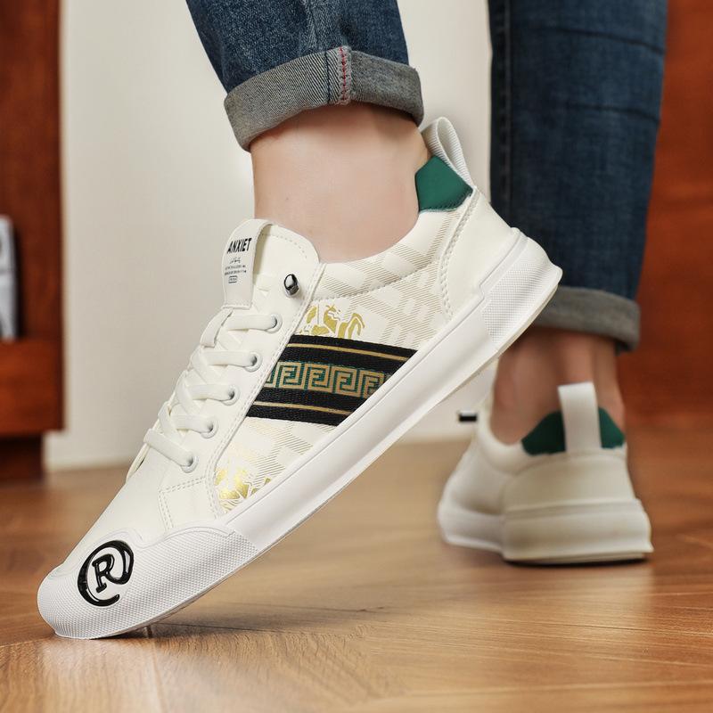 Men's Xiaobai fashion trendy flat-bottomed lace-free trendy shoes sports and leisure board shoes