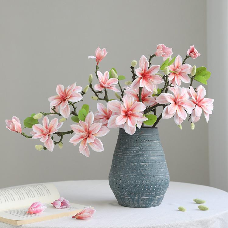 New Chinese Style Hand-Feel Magnolia Artificial Flower Stem for High-End Living or Dining Room Display