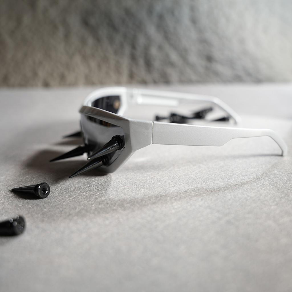 Stylish Metal Rivet Studded Sunglasses UV400 Protection Comfortable PC Frame Eyewear For Outdoor Fashion And Daily Use