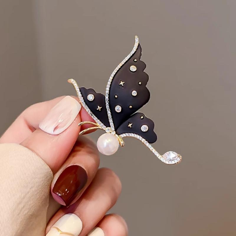 Fashion Temperament Butterfly Brooch Elegant Light Luxury Brooches Versatile Exquisite Corsage Clothing Accessories Gifts