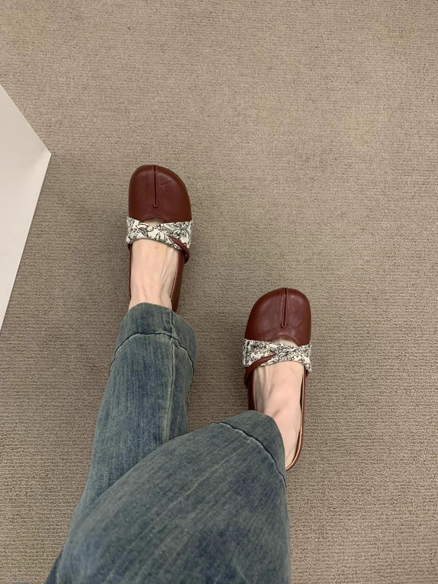 

Sheepskin version~ Simple square head with thin strap open-toed thick-heeled sandals for women s new summer soft-soled comfortable outer wear cool 40 красный