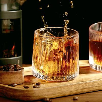 Tazze e bicchieri – Bicchieri e calici