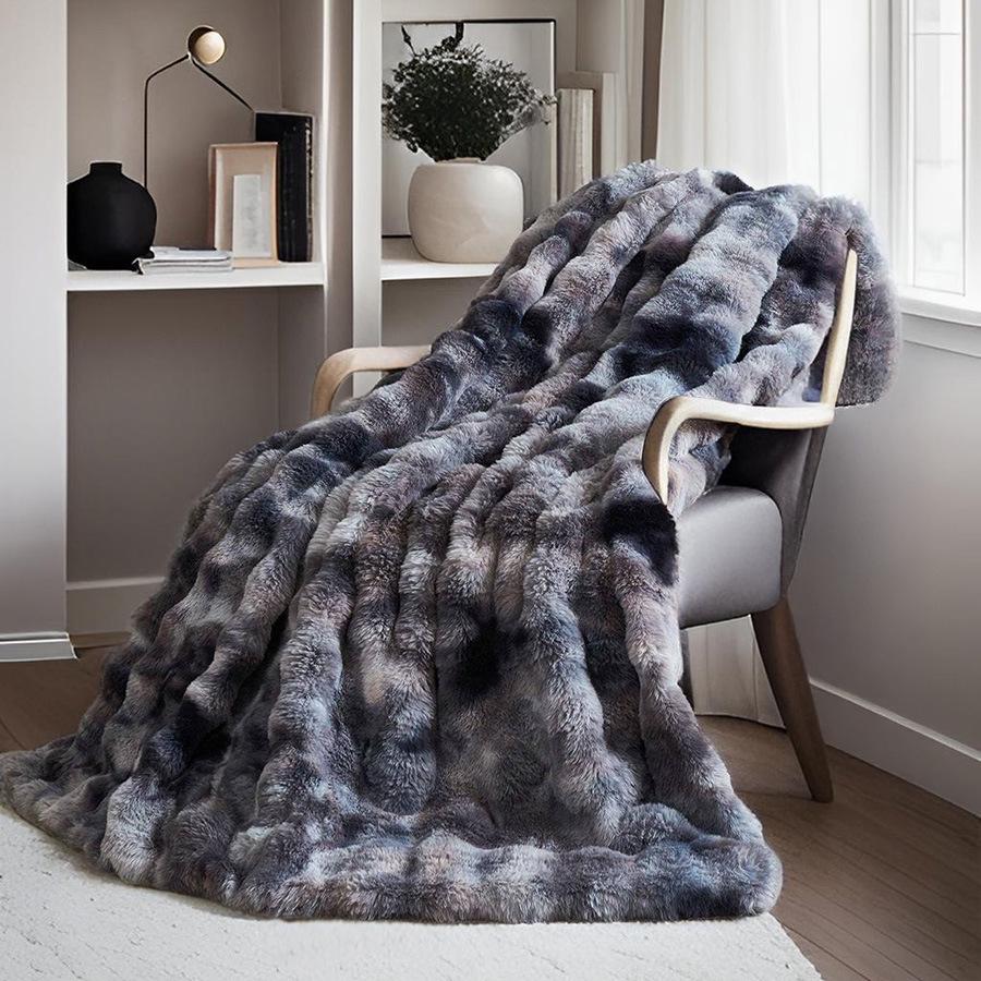 Luxurious Double-Layer Rabbit Fur Blanket: Otter-Soft Plush, Versatile Sofa Throw
