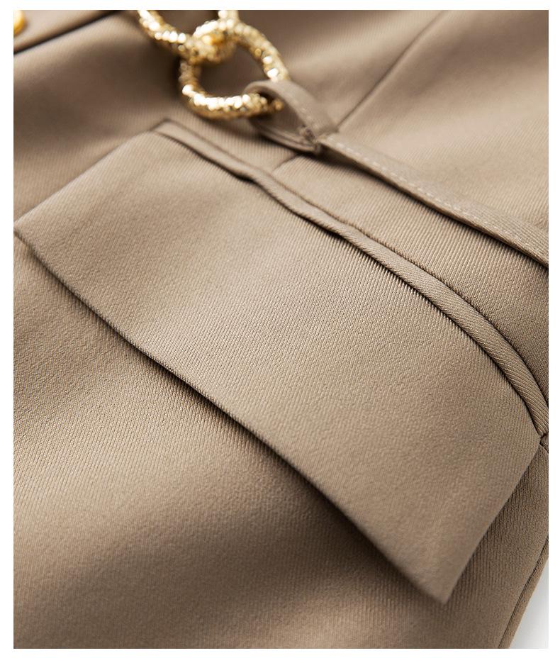 Moderner Göttinnen-Damen-Zweiteiler: Weste & Hose