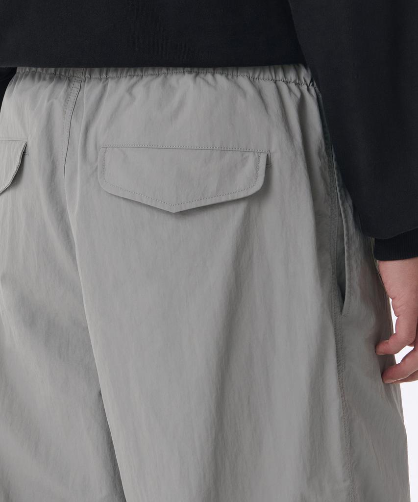 MUSINSA STANDARD Nylon Parachute Pants [Light Gray]
