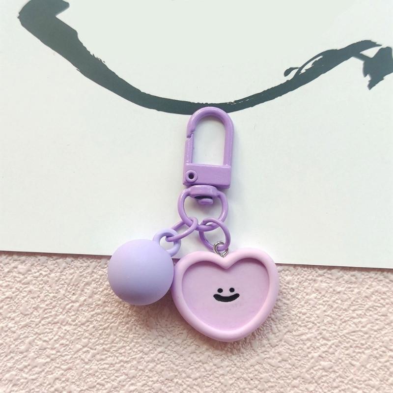 Creative Resin Keychain With Artificial Flowers Hearts Smile Faces Pendant For Personalised Jewelry Accessories