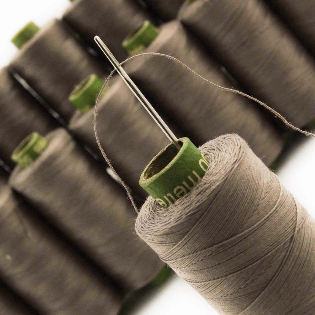 Green Hand Machine 20 Pcs Wholesale Spun Polyester Thread Quilting Sewing