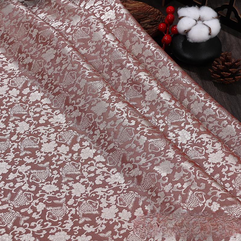 Национальный стиль Древний костюм Ханьфу Юбка-лошадь Шелковая ткань Китайский стиль Узор рыбы Жаккардовая шелковая сатиновая ткань 100x120cm