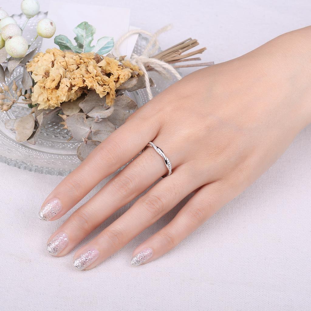 JewelryPalace Moissanite D Color Love Rope Infinity 925 Silver Stackable Band Ring for Woman Yellow Rose Gold Plated