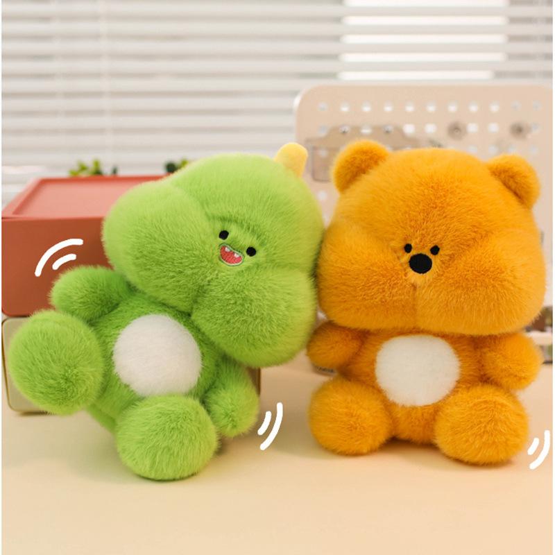 Cute Table with Dolls, Small Animals, Dolls, Plush Toys, Companion Dolls To Comfort Learning To Grab Dolls