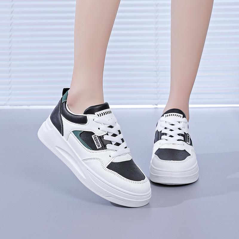 Foreign trade 35-44 little white shoes women's 2025 new spring popular versatile platform leisure sports student board shoes QR773