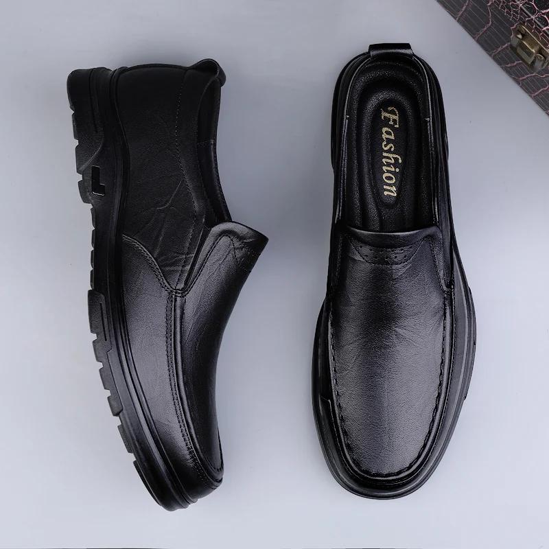 Genuine Leather Men Shoes Slip On Flats Walking Loafers Breathable Outdoor Casual Shoes Man Versatile Office Driving Sneakers
