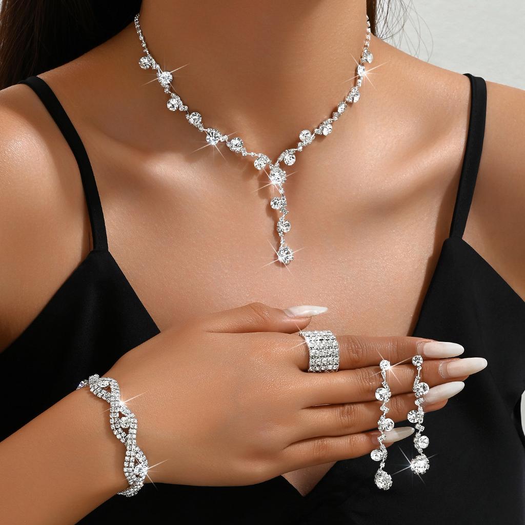 2026 Collana Orecchini Bracciale Anello in Strass di Cristallo alla Moda Set da Quattro Pezzi Accessori Gioielli Accessori Sposa