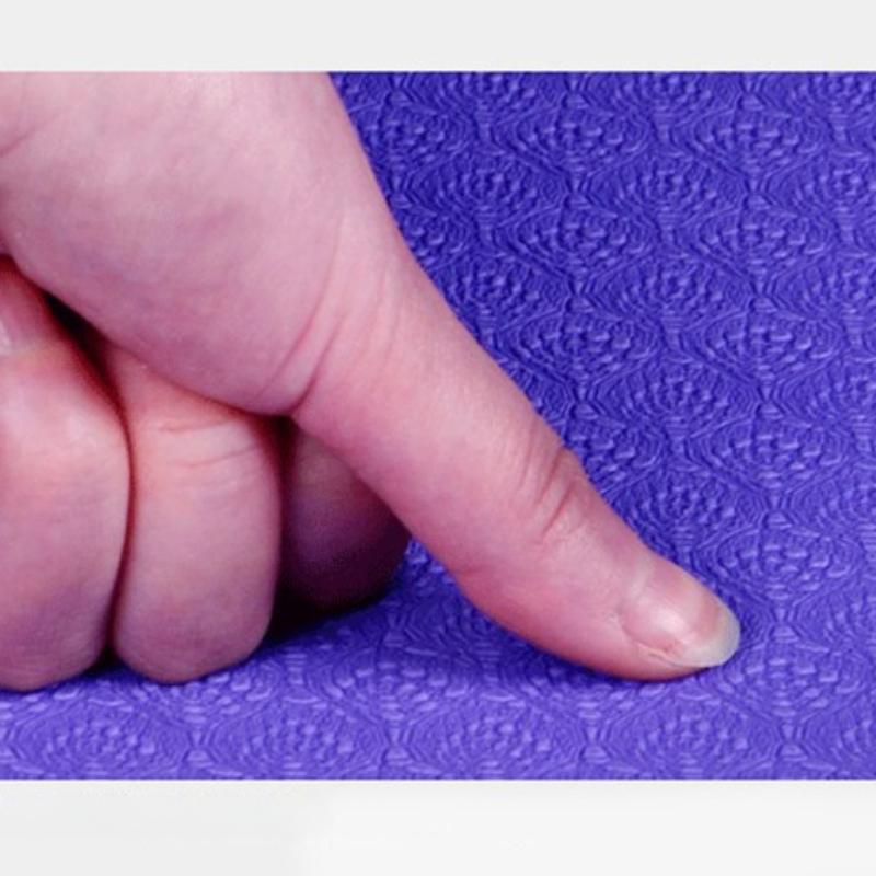 Covorașul de yoga TPE de uz casnic anti-alunecare și rezistent la uzură Covorașele de yoga sunt sigure și ecologice Absorbție de șoc Covorașul de fitness inodor cu două culori