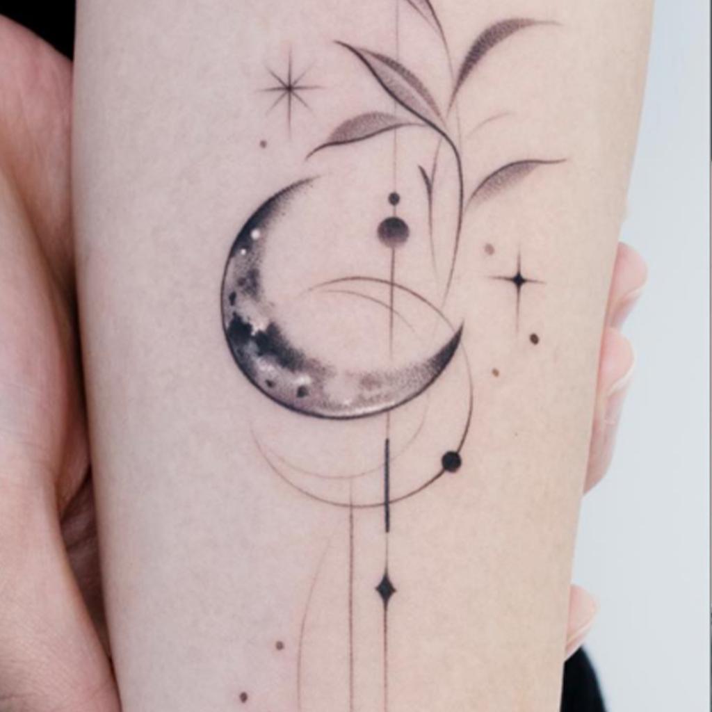 Small Fresh Moon Tattoo Sticker Waterproof And Long-Lasting Advanced Sense Niche Simple Tattoo Sticker Arm