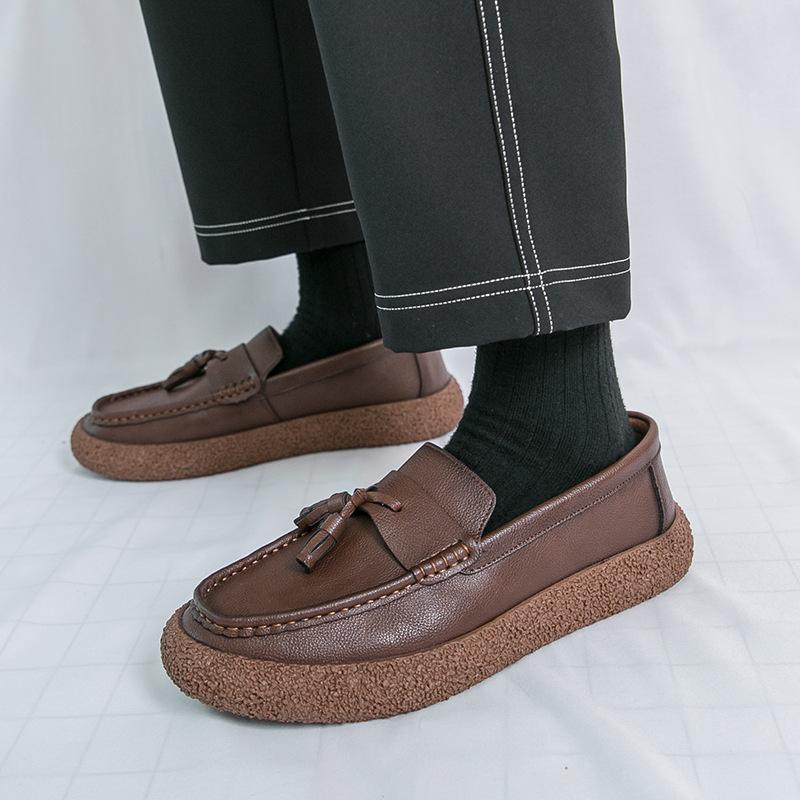 

Foreign trade men s casual leather shoes loafers British style leather soft sole soft leather one pedal fringed men s shoes trend 38 коричневый