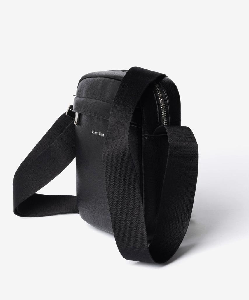 Shoulder Bag LV04D3160G RAISED REPORTER [Calvin Klein] Men's BLACK/Black